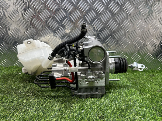 2018-2021 Toyota Prius- ABS Pump/Modulator PN: 4721042131
