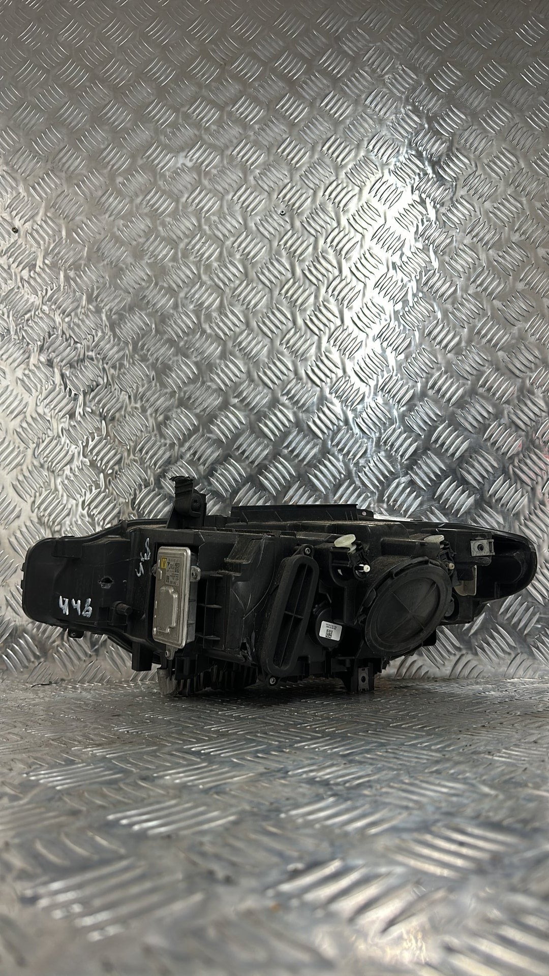 2015-2019 BMW 320i- Right Headlight PN: 63 11-7 338 704