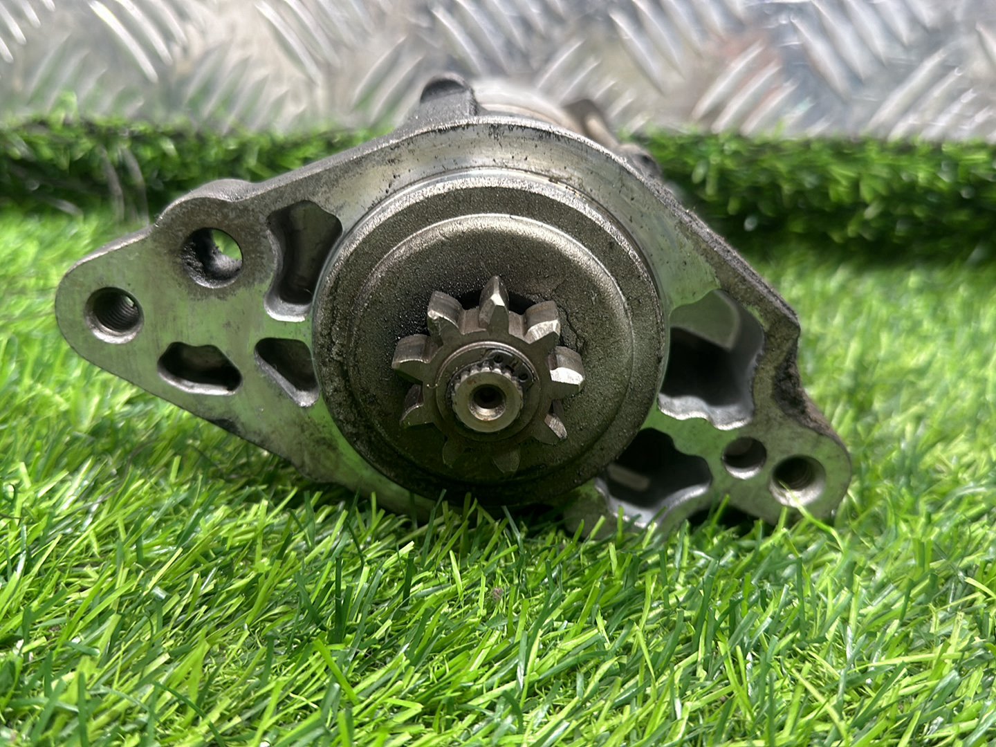2004-2010 Land Rover Discovery L319- Starter Motor PN: 428000-4880