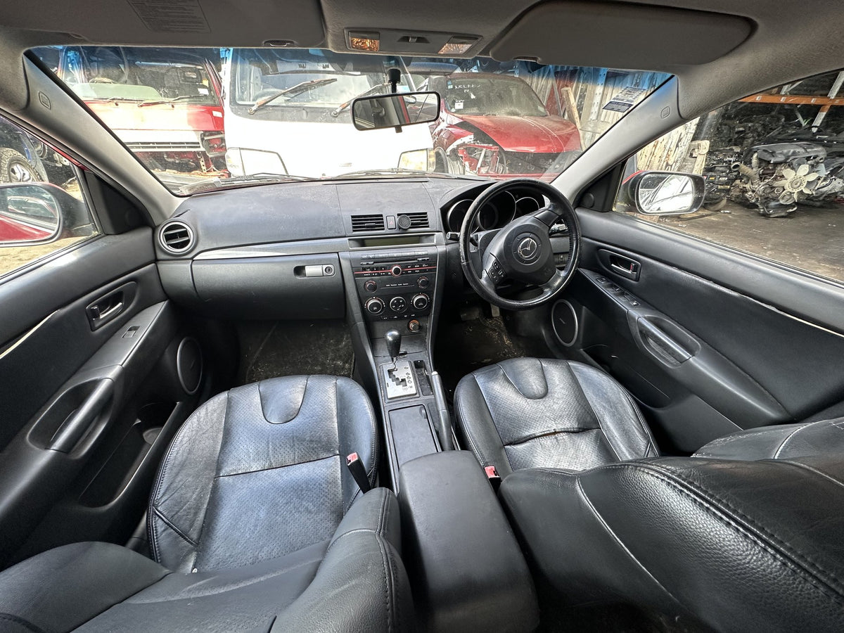 2005 Mazda Mazda3 SP23 JM0BK103100147291