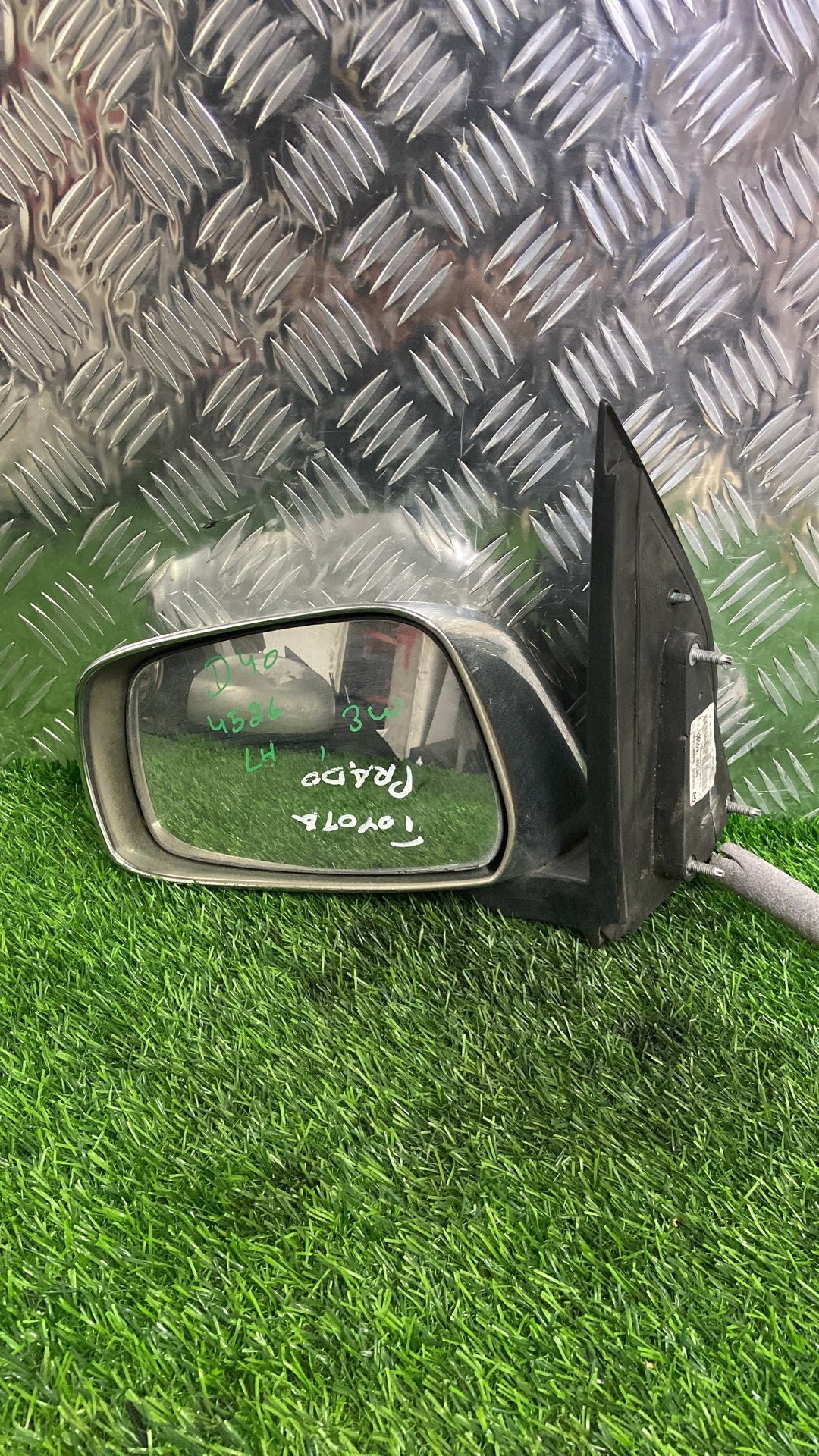2004 - 2015 Nissan Navara Left Door Mirror CHROME , 3 WIRE