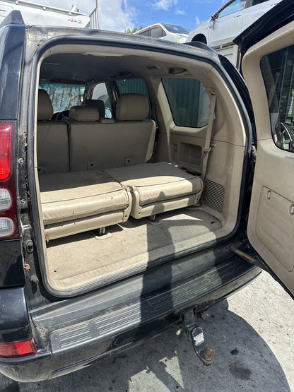 2003 Toyota Land Cruiser 1KZ WRECKING FOR PARTS ONLY