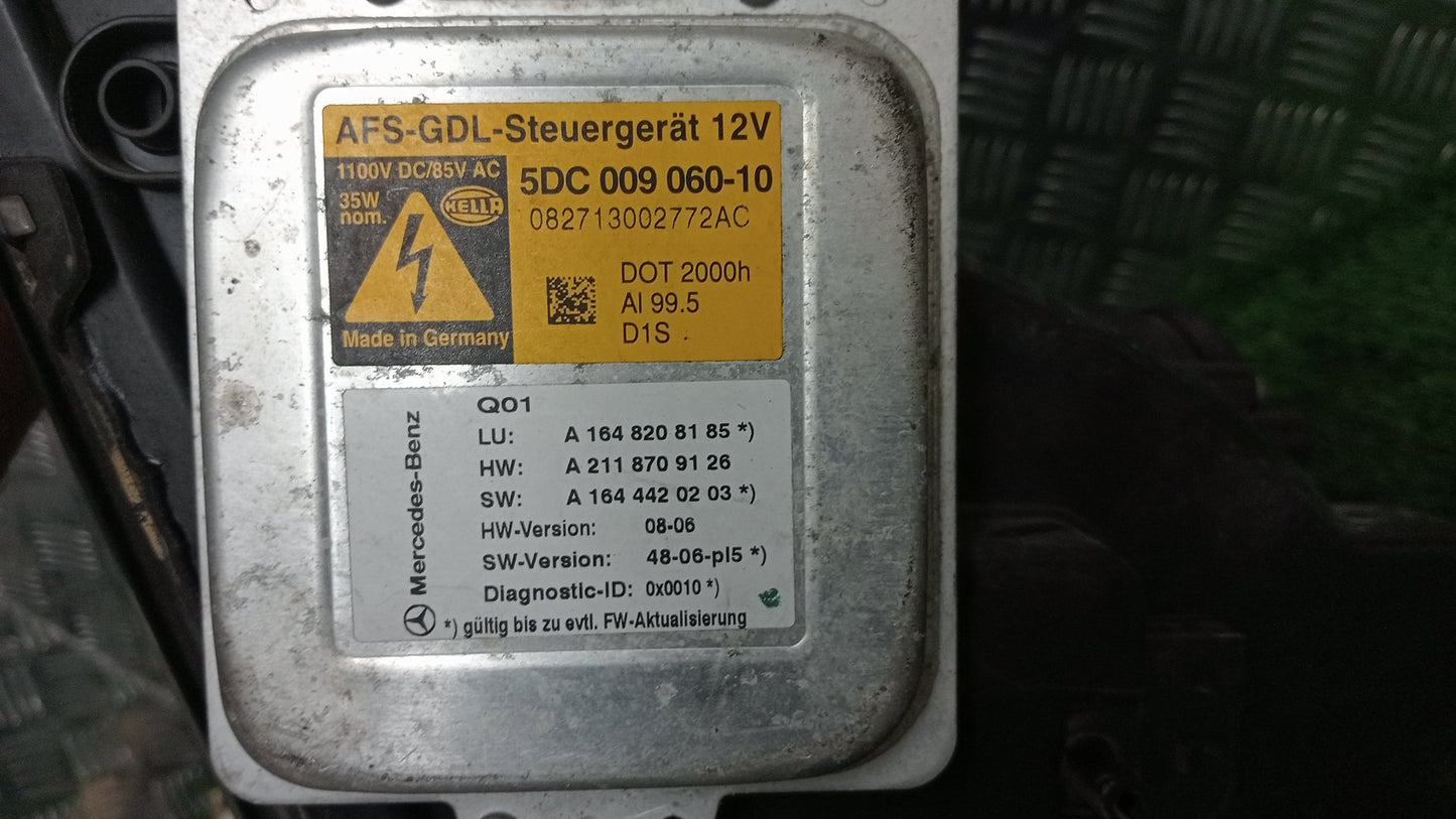 Mercedes-Benz GL350 Right Headlight # 26340600