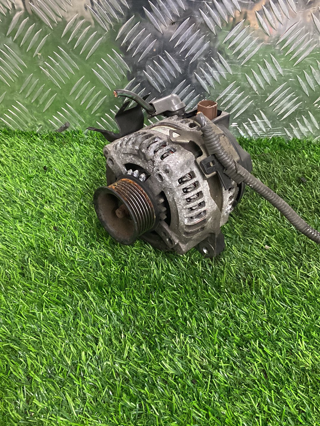 Toyota RAV4 Alternator 2706028190