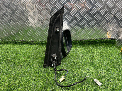 2001 - 2007 Toyota Noah Right Door Mirror 2 PLUG (5+2) WIRE TYPE