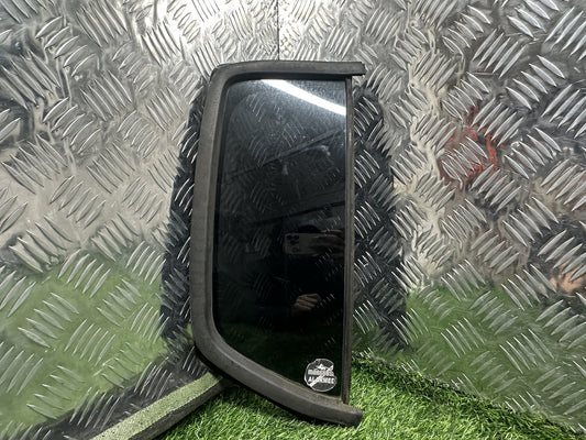 2004-2015 Nissan Navara D40- Right Rear Quarter Door Glass PN: