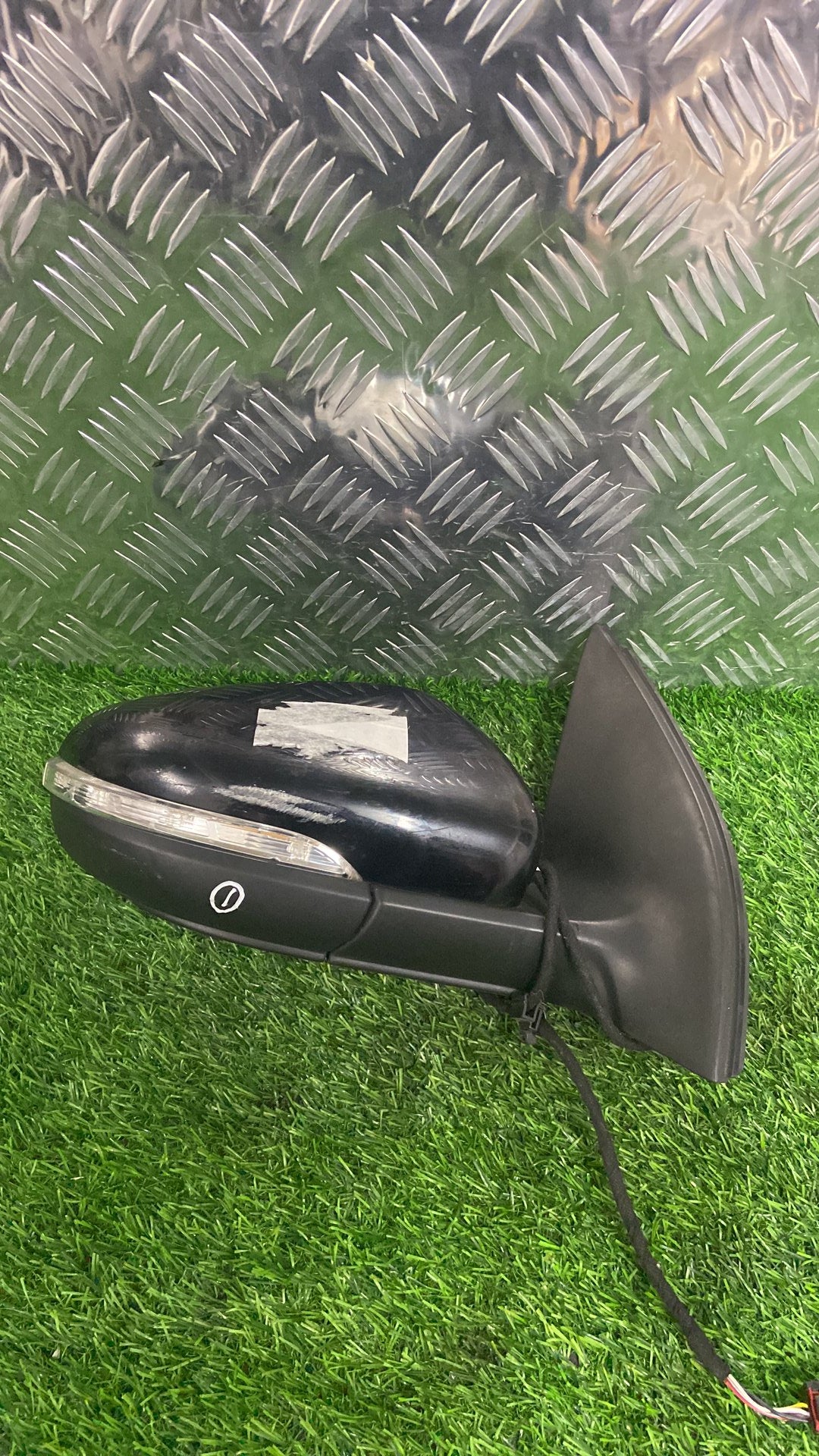 2009 - 2013 Volkswagen Golf Right Door Mirror 6 WIRE