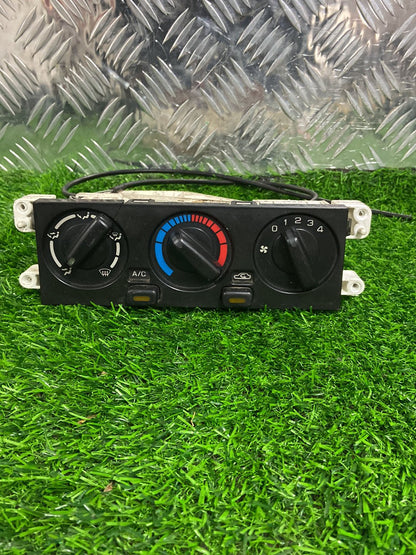 Nissan Caravan Heater/AC Controls