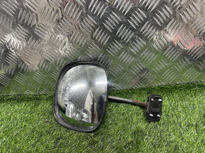 2001-2005 Nissan Caravan E25- Tailgate Mirror PN: