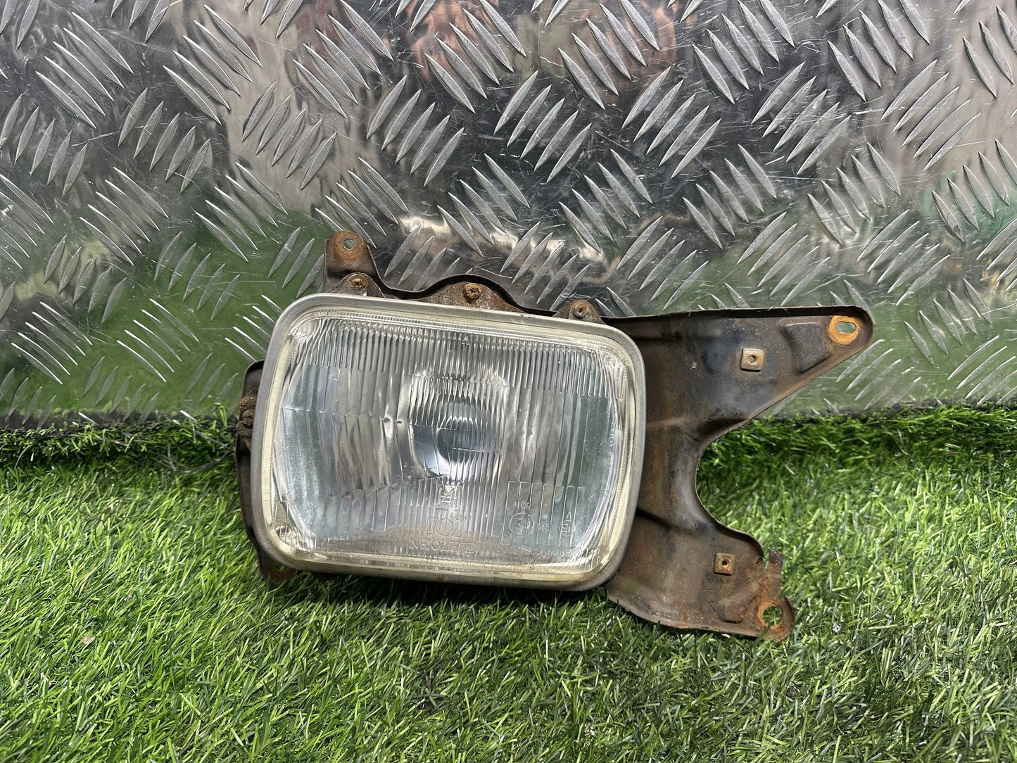 1990-2004 Toyota Hiace H100 - Right Headlight PN: KOITO 110-75961
