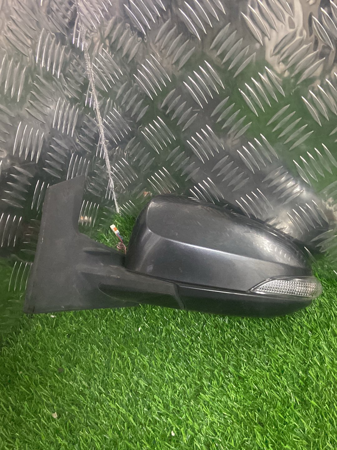 2012 - 2019 Toyota Aqua Left Door Mirror E13 027520