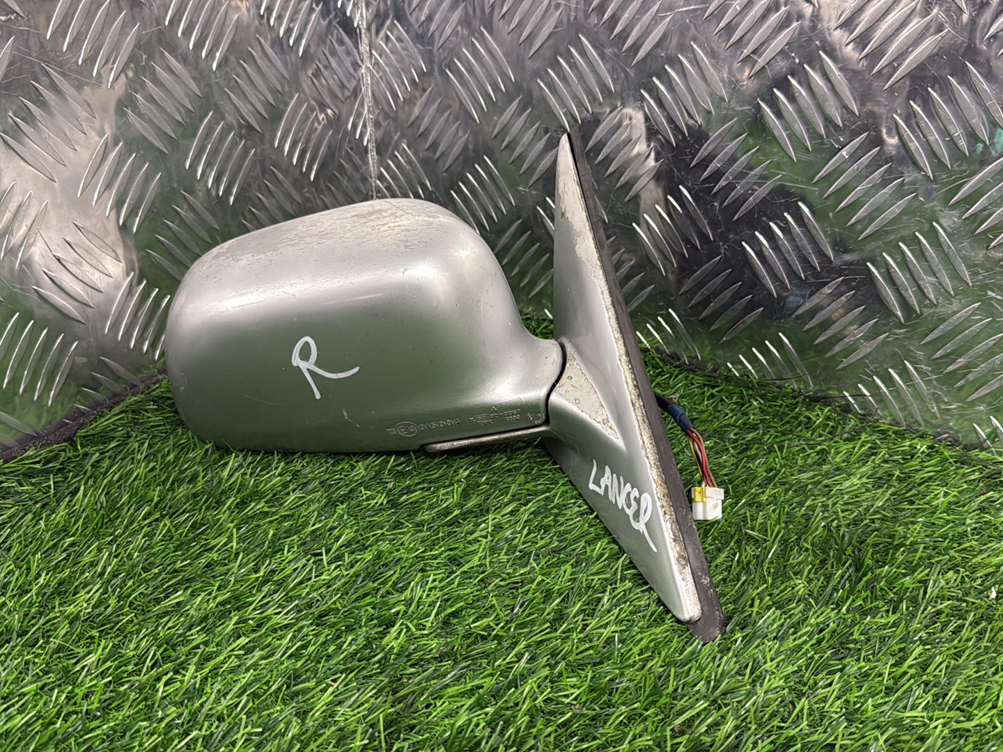 1994 - 1998 Mitsubishi Lancer Right Door Mirror 5 Wires