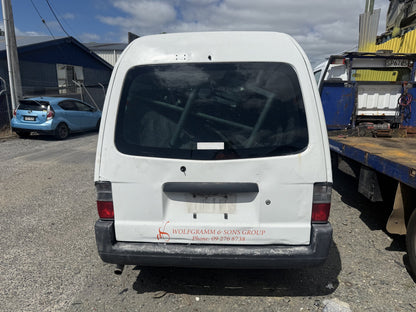 2003 Nissan Vanette F8 WRECKING FOR PARTS ONLY