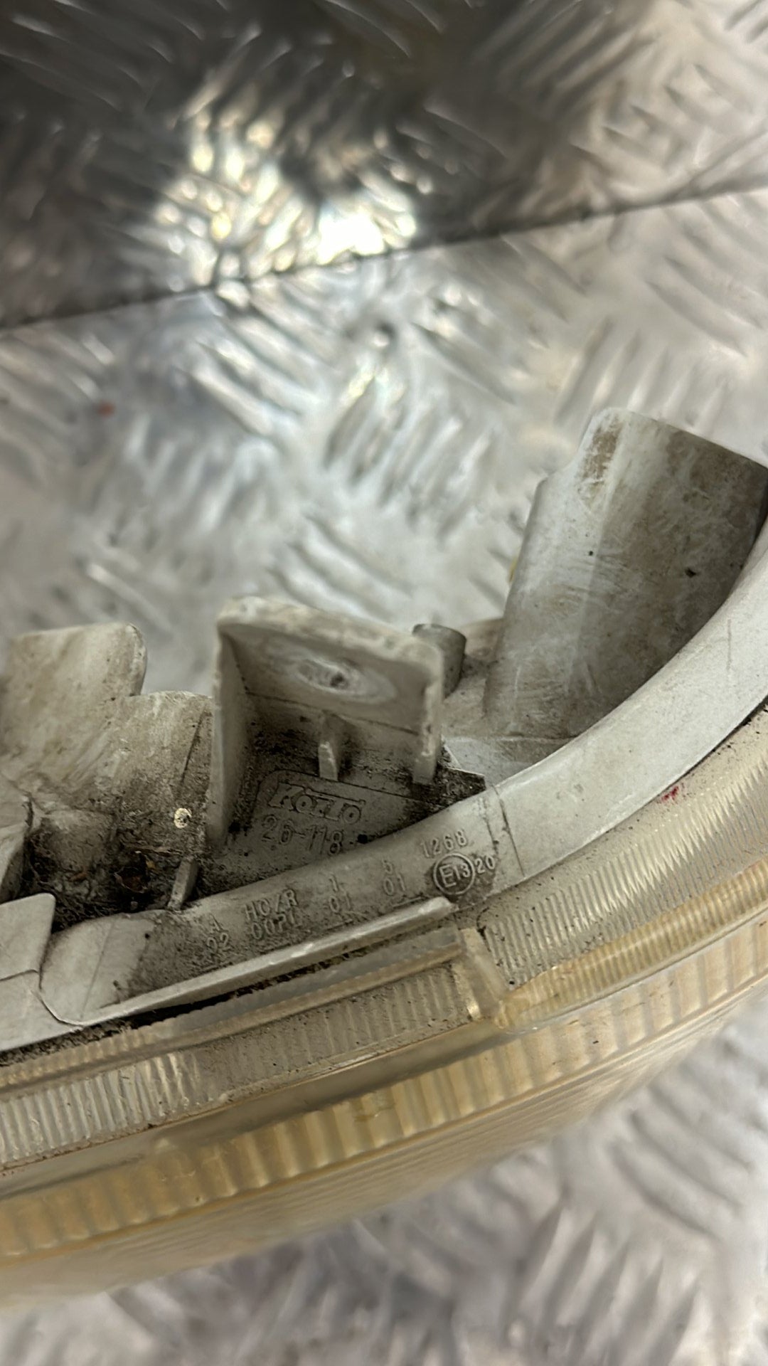 2005-2019 Toyota Hiace- Left Headlight PN: 26-118