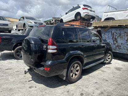 2003 Toyota Land Cruiser 1KZ WRECKING FOR PARTS ONLY