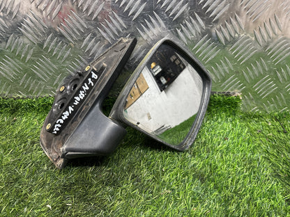 1999-2004 Nissan Vanette SK82 - Right Door Mirror PN: MANUAL TYPE