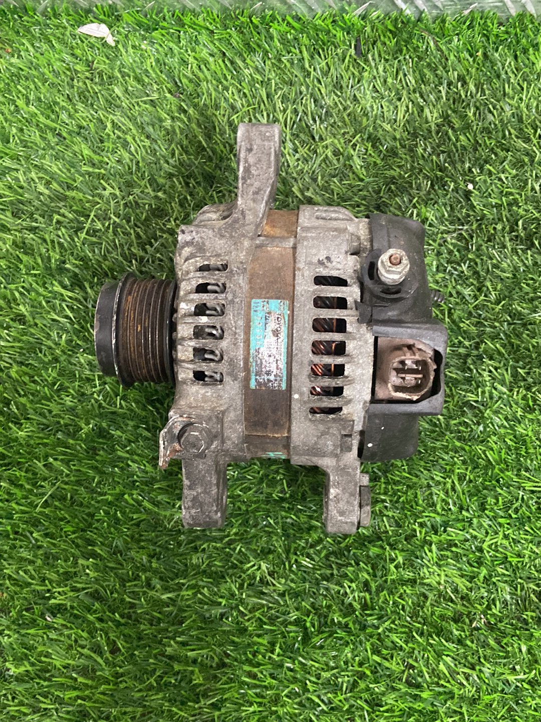 Toyota Corolla Alternator 2706037011