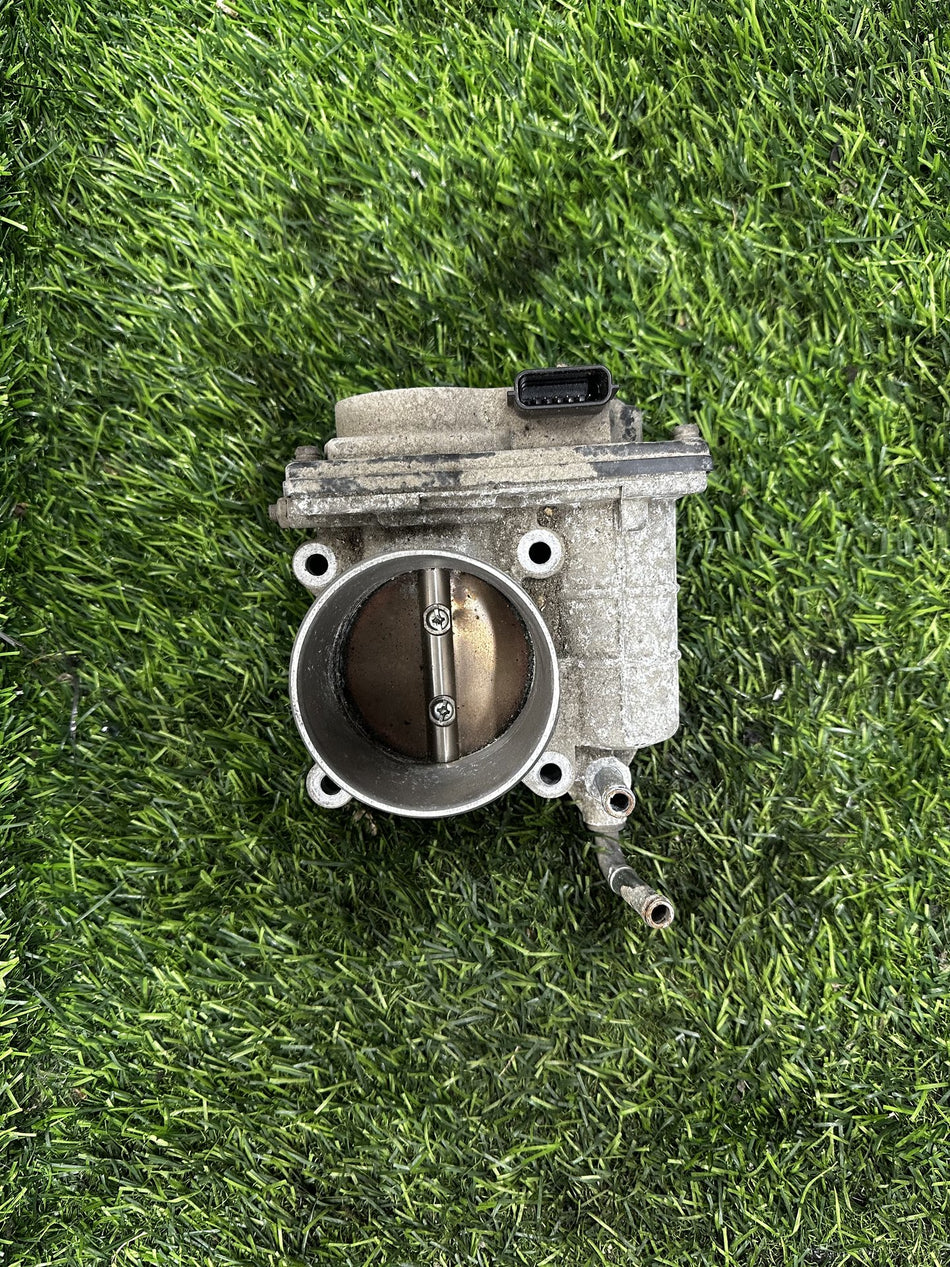 2001-2012 Nissan Caravan E25 - Throttle Body PN: QR20- HITACHI 526-01