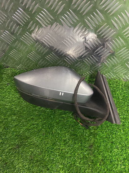 2015 - 2024 Skoda Superb Right Door Mirror 2 Plug (15+2) Type