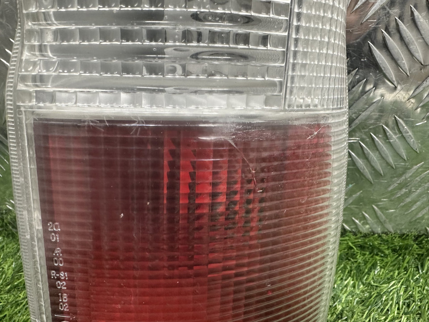 2001-2005 Nissan Caravan E25- Right Taillight PN: KOITO 4922