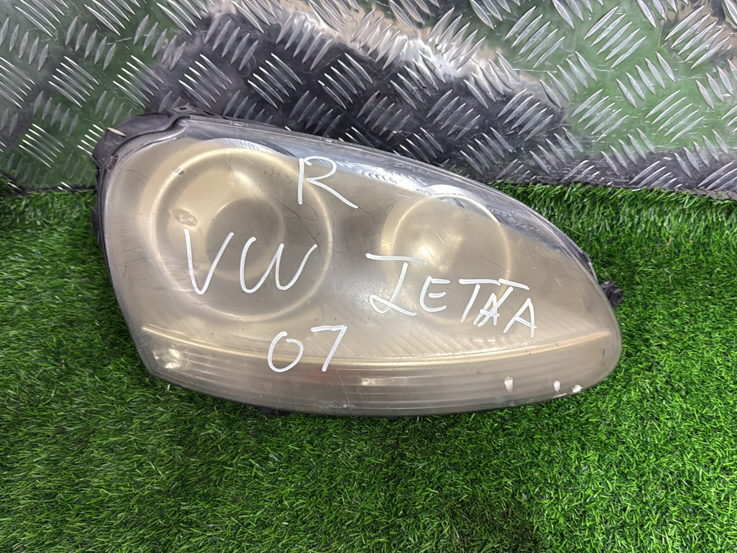 2006 - 2009 Volkswagen Jetta Right Headlight 0 301 212 672
