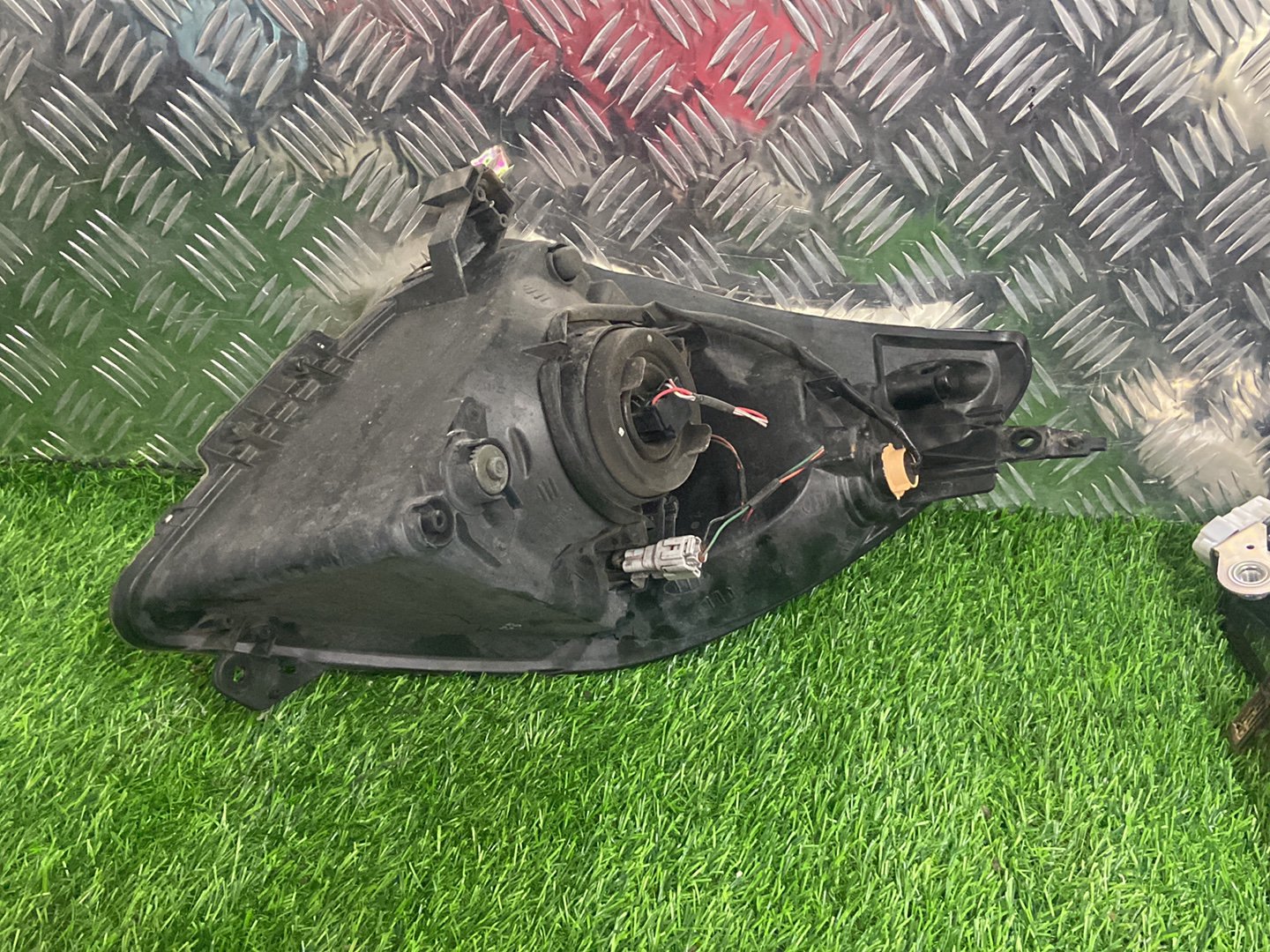 2004-2010 Suzuki Swift RS- Left Headlight PN: STANLEY P4432L