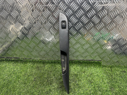 2004-2019 Toyota Hiace H200 - Left Front Power Window Switch PN: 5 PIN