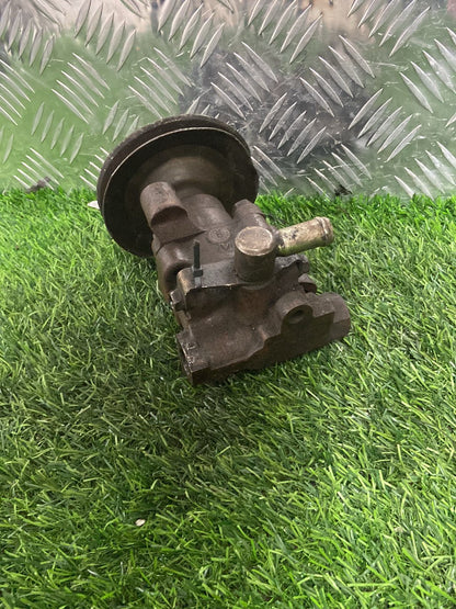 1988 - 1997 Toyota Hilux Steering Pump 2L / 3L