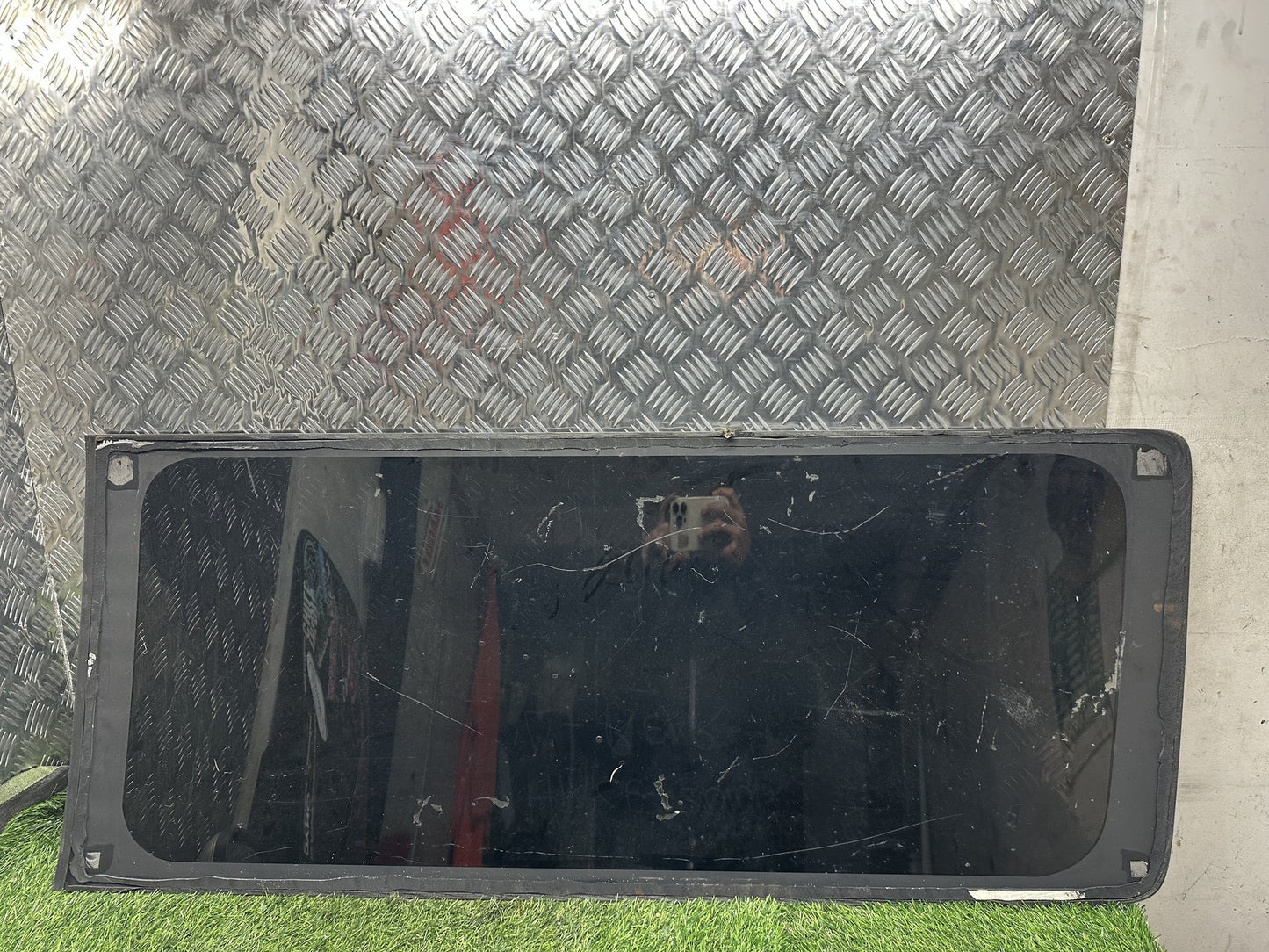 2004-2019 Toyota Hiace H200- Left Rear Body Glass PN: M2H3-HIGH ROOF/JUMBO