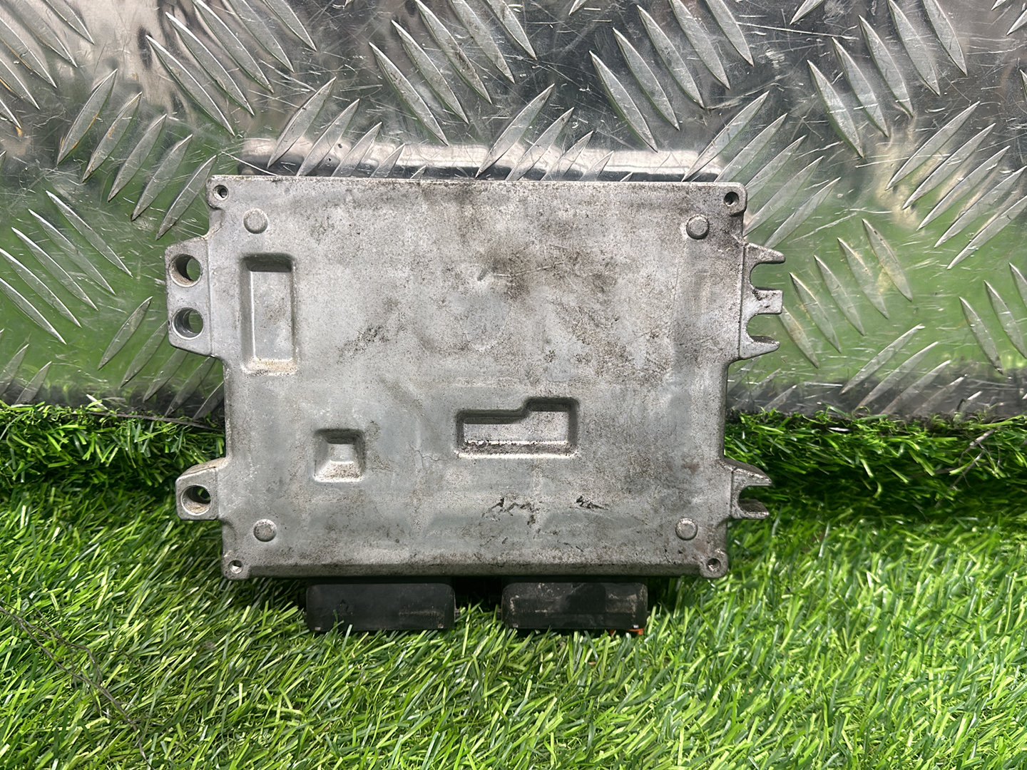 2004-2010 Suzuki Swift RS- ECU PN: 33920-73K4