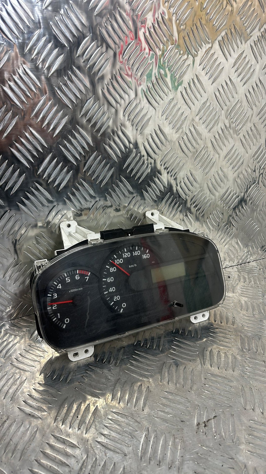 2006-2016 Toyota Dyna Instrument Cluster 83800-25C70