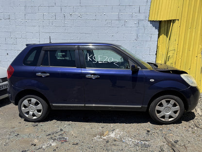 2004 Mazda Verisa ZY-273203 WRECKING FOR PARTS ONLY