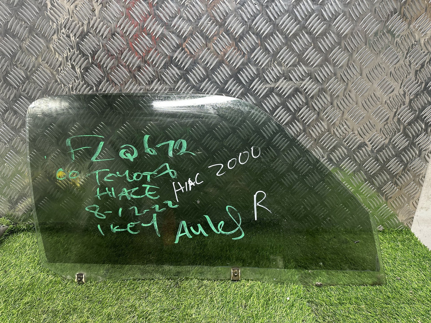 1990-2004 Toyota Hiace H100- Right Front Door Glass PN: TINTED