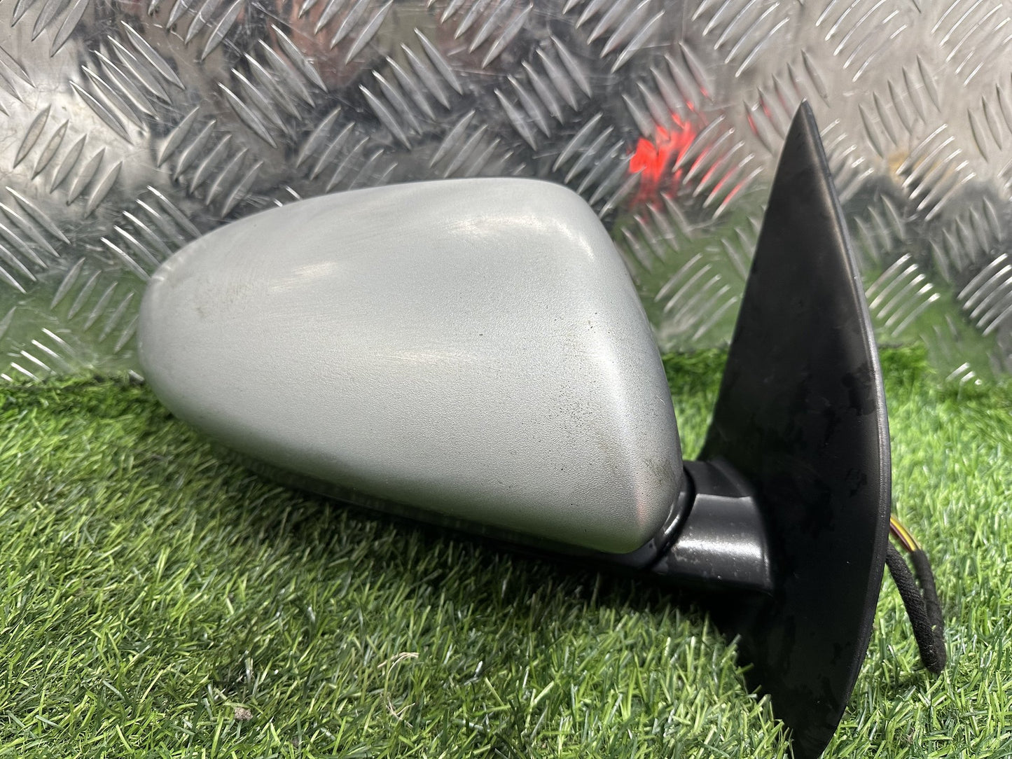 2006-2013 Nissan Dualis J10- Right Door Mirror PN: 7 WIRE TYPE