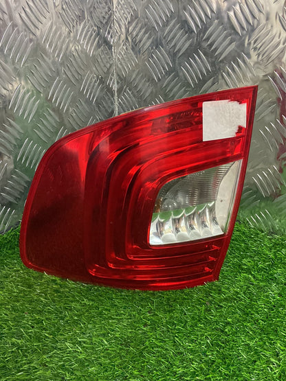 2008 - 2015 Skoda Superb Right Taillight 3T9945096B