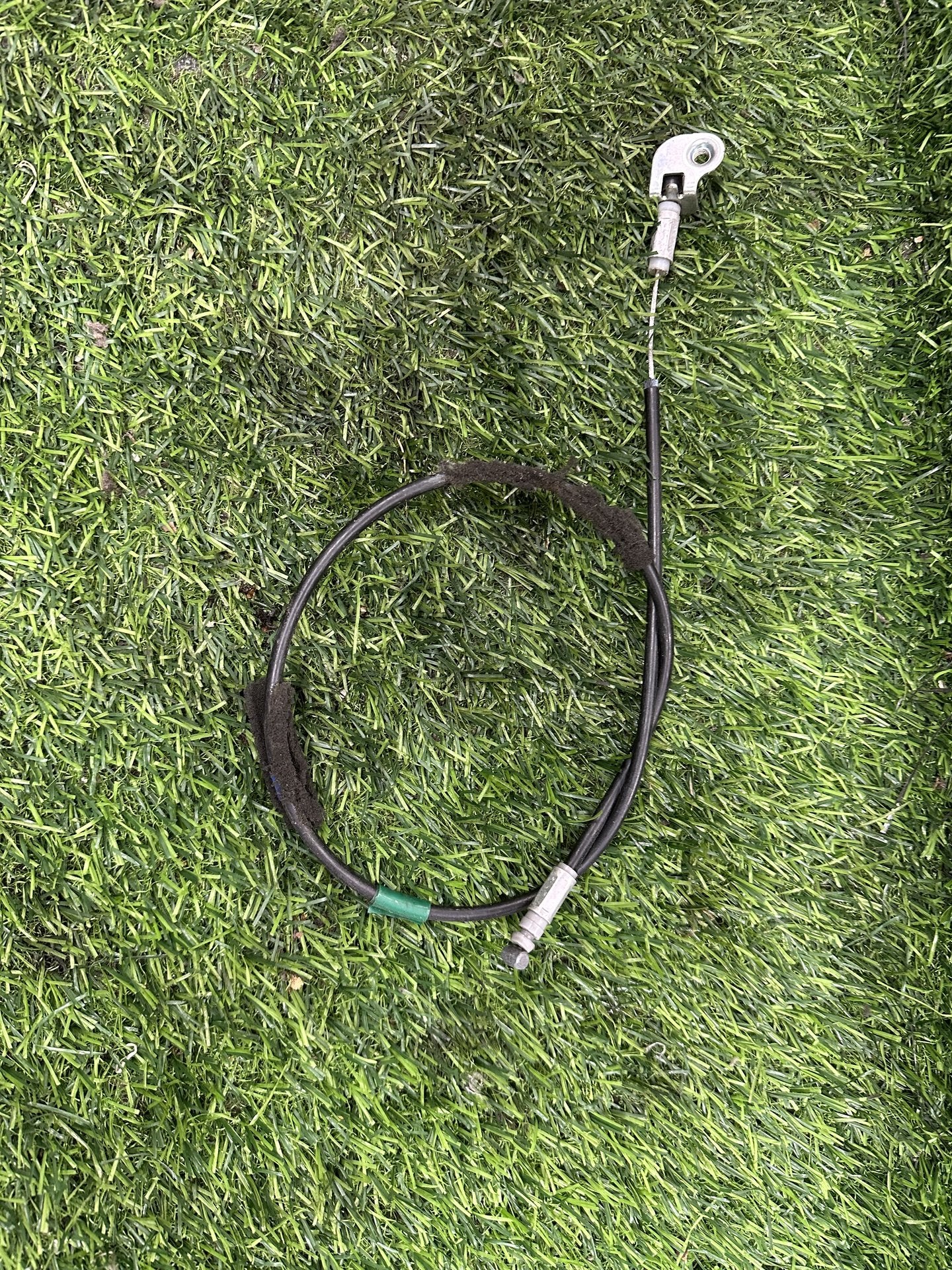 2004-2019 Toyota Hiace H200 - Left Side Door Lock Cable PN: