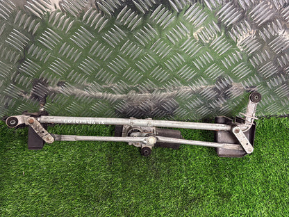 2013 Holden Colorado RG- Front Wiper Rack Assembly PN: