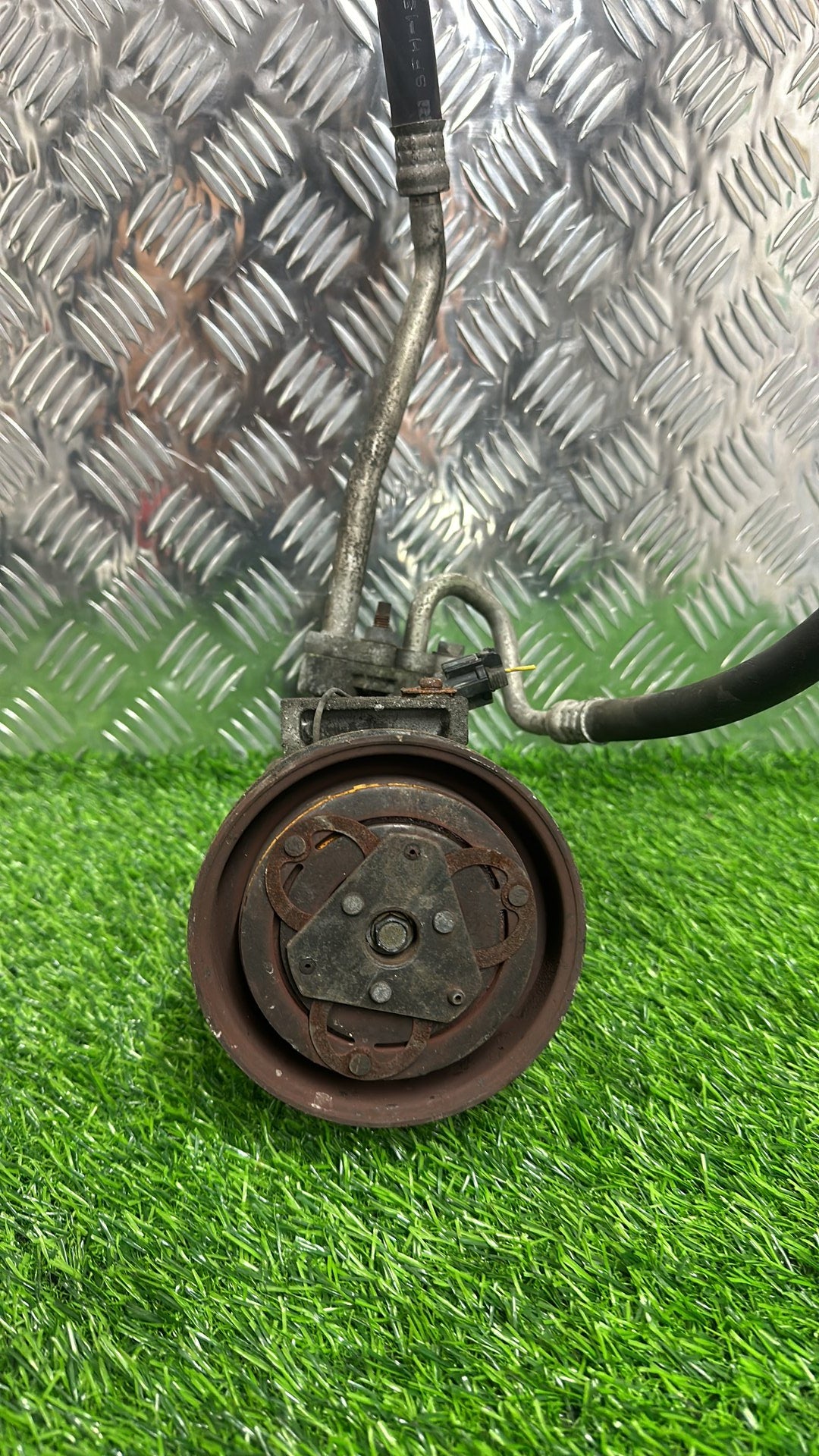 Nissan Micra A/C Compressor CR12