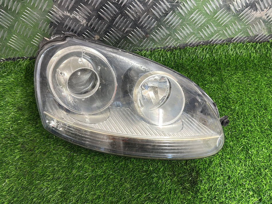 2008 Volkswagen Golf- Right Headlight PN: 0 301 212 622