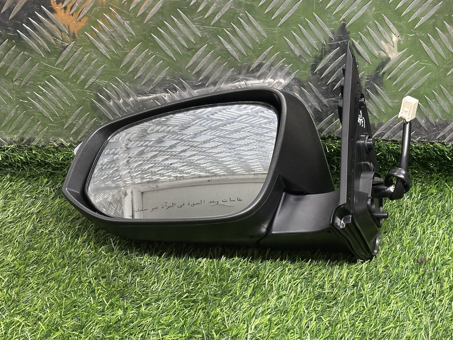 2015-2023 Toyota Hilux- Left Door Mirror PN: 5 WIRE TYPE