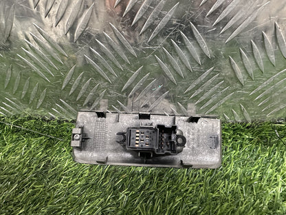2004-2015 Nissan Navara D40- Right Rear Window Switch PN: