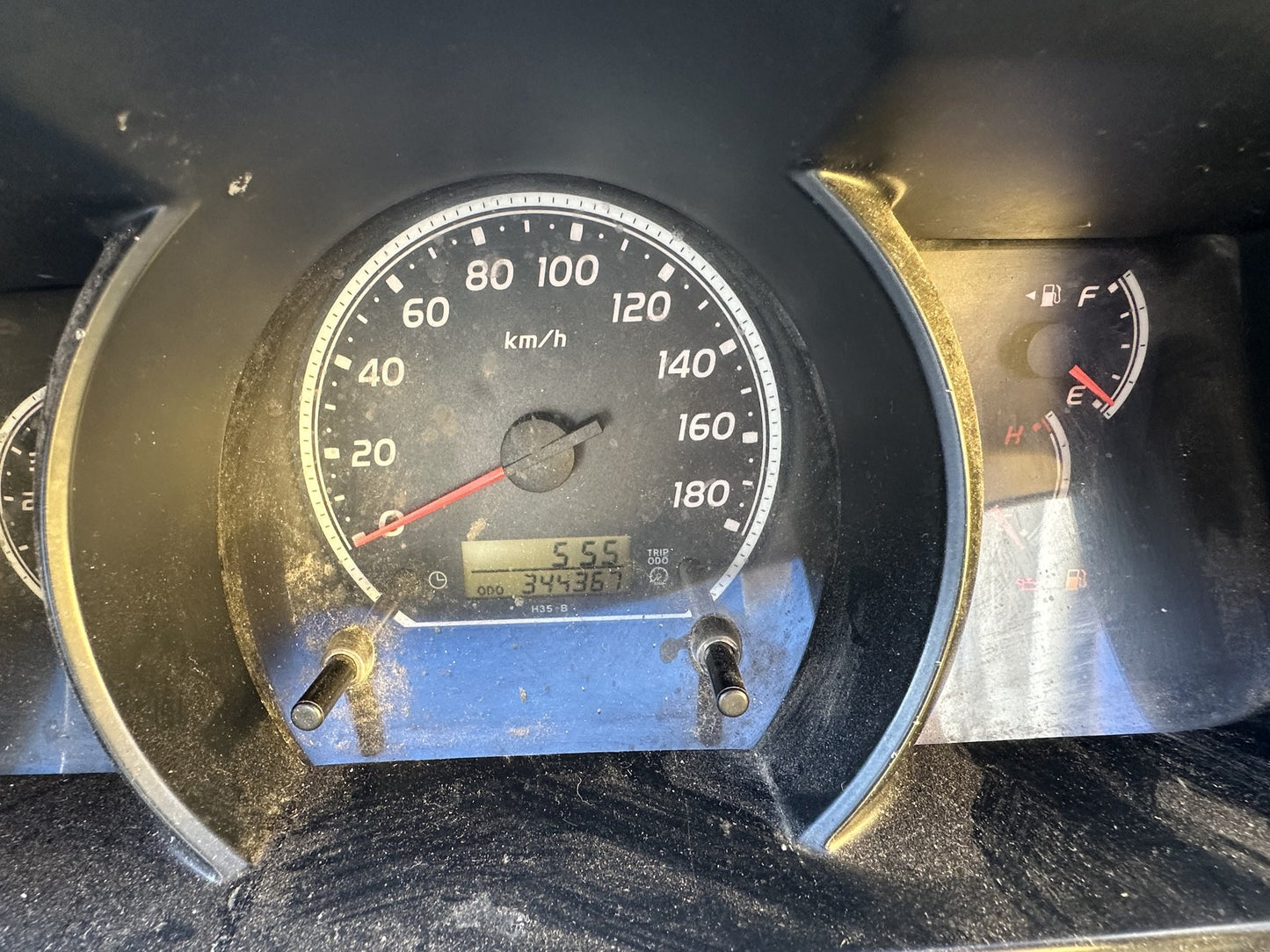 2010 Toyota Hiace Commuter
