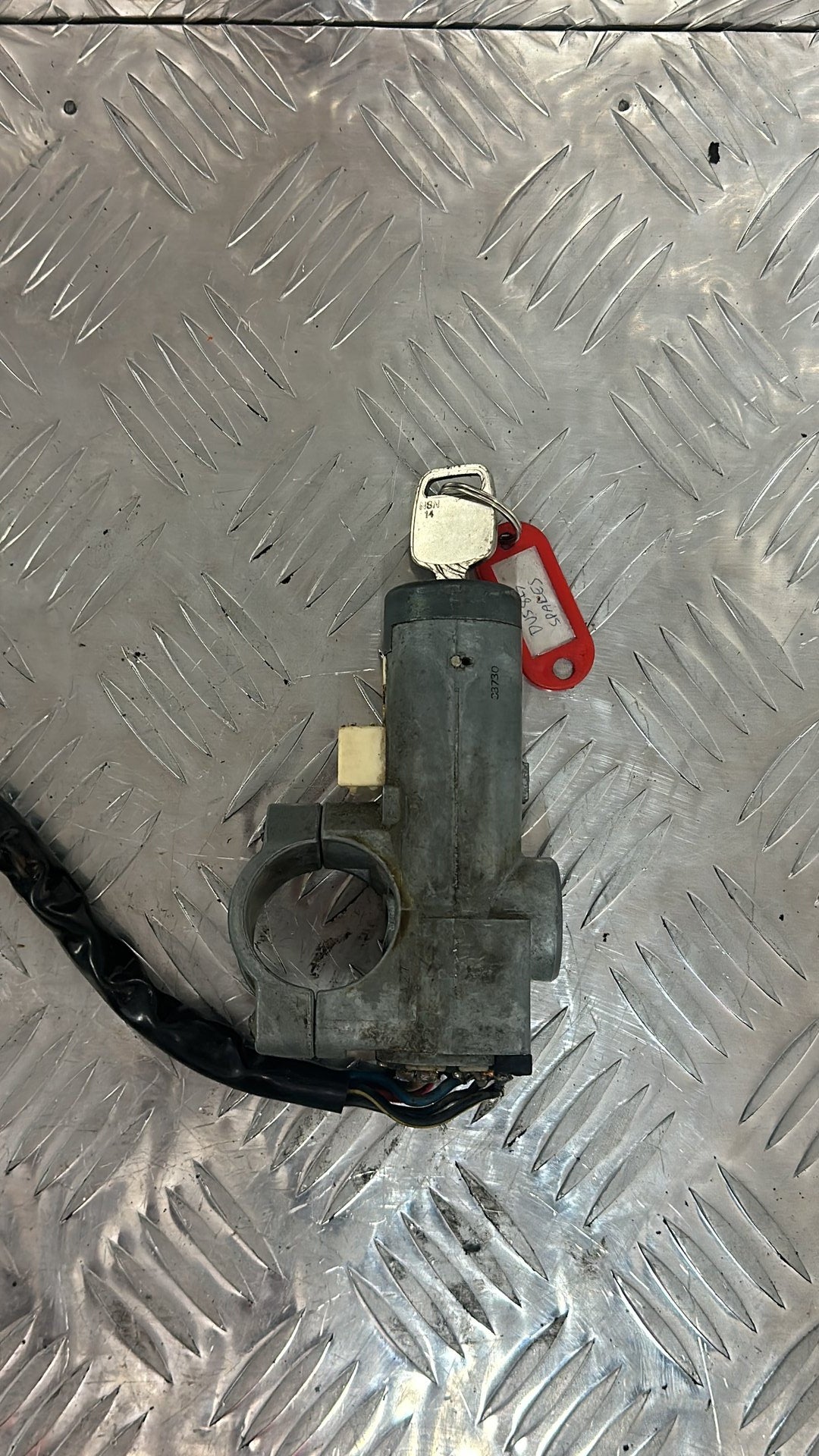 1996-1998 Nissan Bluebird- Ignition With Key PN: AS-51