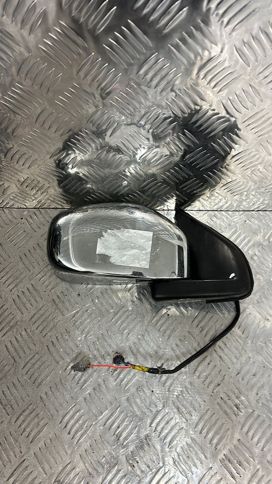 1997-2004 Nissan Terrano R50- Right Door Mirror PN: 3 WIRE/ 2 WIRE (2 PLUG TYPE)