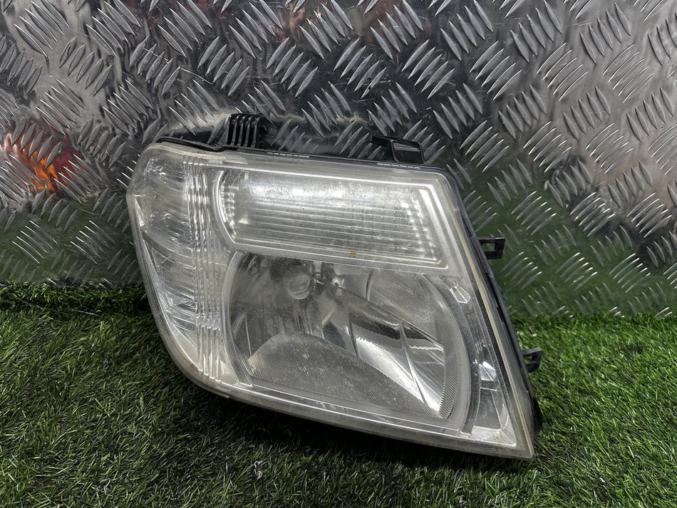 2012 Nissan Navara D40 - Right Headlight PN: 238055-04(SPANISH)
