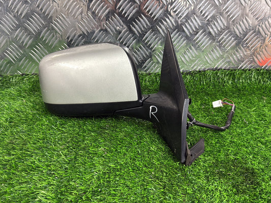 2003-2008 Nissan Murano Z50- Right Door Mirror PN: 7 Wire