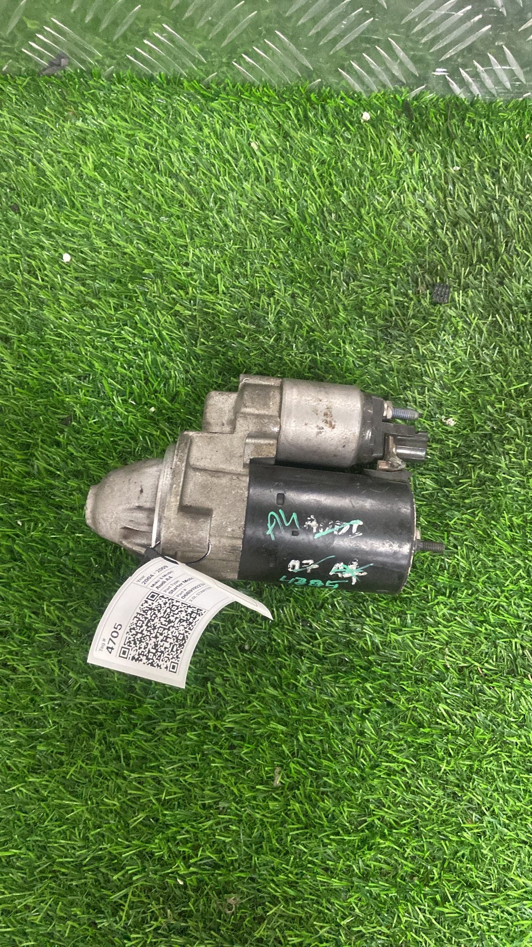 Audi A4 Starter Motor 06B911023A, 100581376