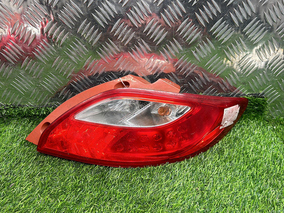 2007-2014 Mazda Mazda2 DE- Right Taillight PN: STANEL P5776