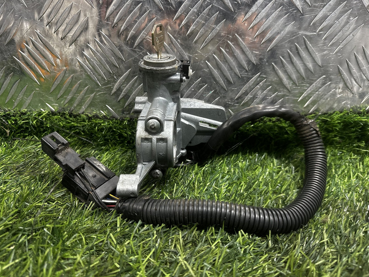 1999-2013 Mitsubishi L300 P0*W - Ignition With Key PN: 315441