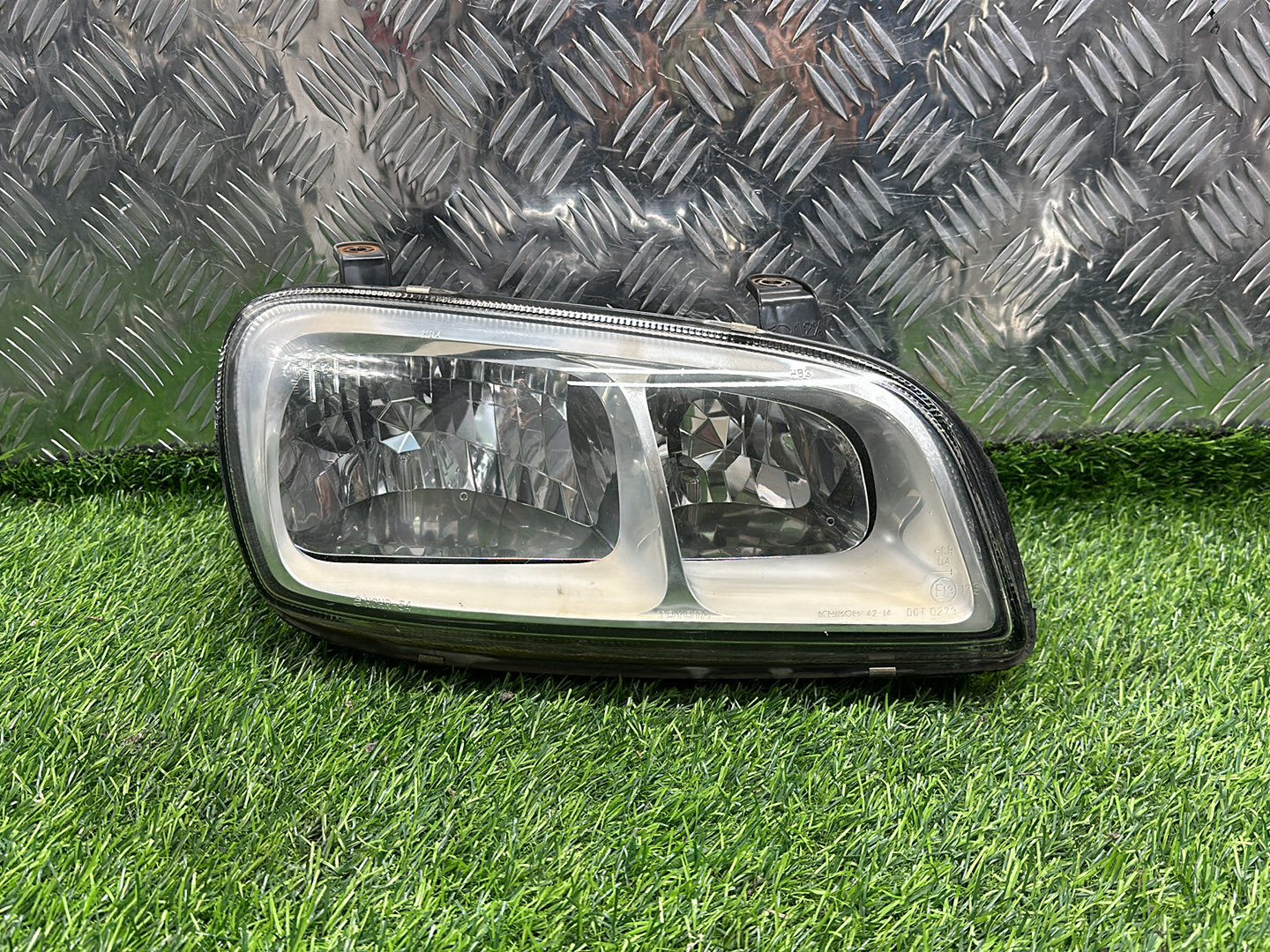 1995 - 2000 Toyota RAV4 Right Headlight ICHIKOH 42-14